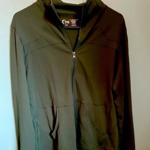 ZYIA active 1/2 zip